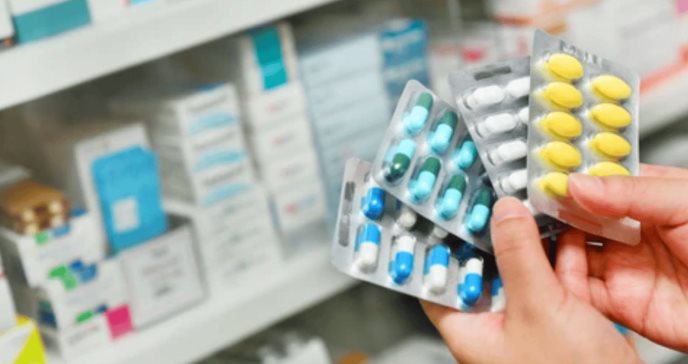 ¿Cuáles son las diferencias entre medicamentos de venta libre y con receta? Lo que todos debemos saber