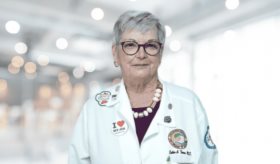 Dieta mediterránea y alimentos antiinflamatorios, recomienda la Dra. Esther Torres para pacientes con ElI