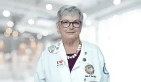 Dieta mediterránea y alimentos antiinflamatorios, recomienda la Dra. Esther Torres para pacientes con ElI