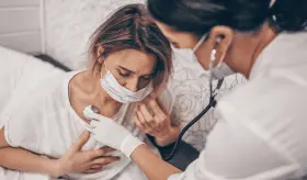 Síntomas de covid-19 se podrían mantener hasta dos años después de la infección