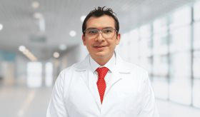 "8 de cada 10 mujeres pueden tener miomas y no siempre presentar síntomas": Dr. Gómez