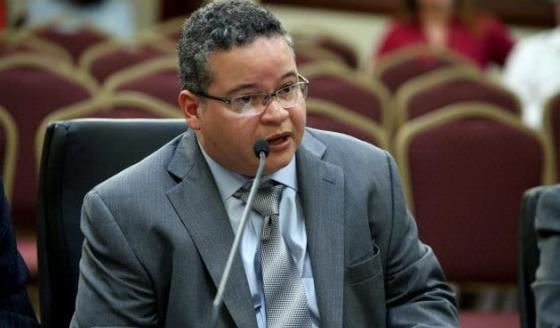 Crisis en los servicios médicos no se detiene en medio de controversia por jefatura de Salud