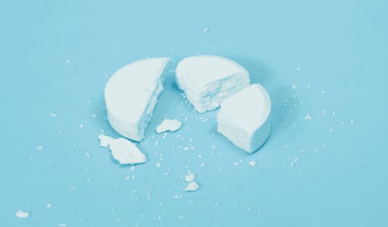 Modificar dosis, comprometer la eficacia del medicamento y otros riesgos que ocurren al partir pastillas