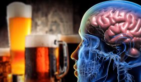 ¿Qué le hace un mes de abuso de alcohol al cerebro? Daño neuronal, pérdida de memoria y depresión