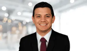 Disfunción microvascular coronaria y síntomas similares a un infarto: Dolor en el pecho y falta de aire 