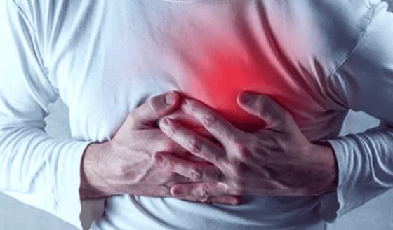 ¿Cuándo sospechar síndrome aórtico agudo? Signos de dolor torácico súbito, abdominal o de espalda