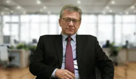 Tumores hipofisarios pueden presentarse con Pérdida de visión, dolor de cabeza y descontrol hormonal