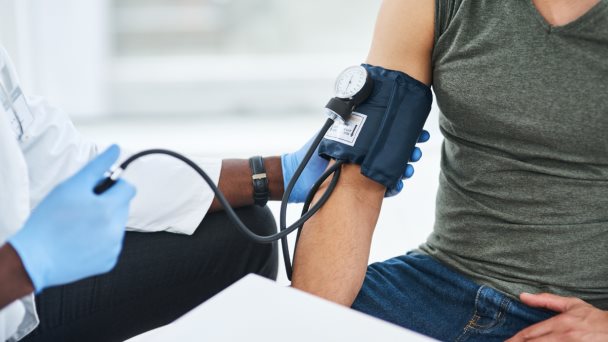 Salud de República Dominicana entrega gratuita medicamentos para pacientes con hipertensión y diabetes