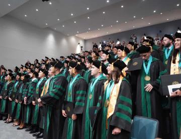 Ponce Health Sciences University gradúa la clase de Medicina más grande en su historia