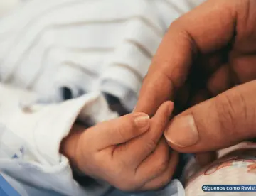 Hito médico: Bebés concebidos con ADN de tres personas nacen sanos y sin trastornos hereditarios