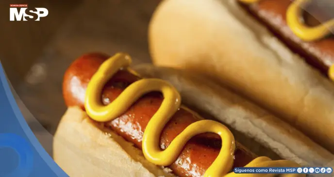 Comer tan solo un hot dog al día podría afectar tu salud, según nuevo estudio