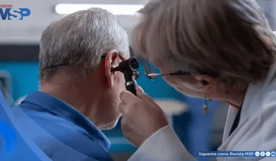 ¿Pérdida auditiva después de los 50 años? Podría ser presbiacusia: Síntomas, diagnóstico y cómo prevenirlo