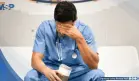 El 60% de los médicos residentes enfrentan riesgo elevado de burnout y depresión, según expertos