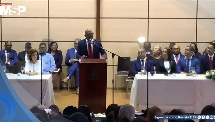 Luis Peña Núñez es proclamado nuevo presidente del Colegio Médico Dominicano Luis Peña Núñez es proclamado nuevo presidente del Colegio Médico Dominicano