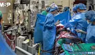 Paciente sobrevive 48 horas sin pulmones gracias a sistema artificial mientras esperaba trasplante