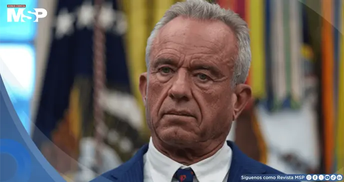 "Yo sol&iacute;a esnifar coca&iacute;na en asientos de inodoros, confiesa Kennedy Jr. 